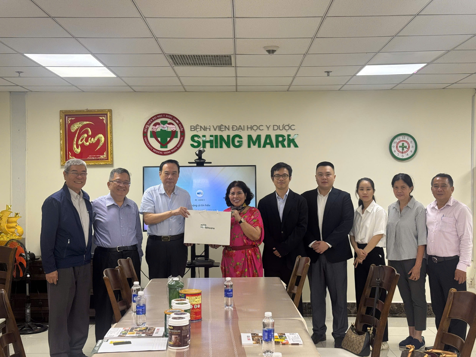 NTD AI Healthcare trao tặng  CerviCARE AI cho Bệnh viện Đại học Y Dược Shing Mark – Tiếp tục hành trình số hóa y tế